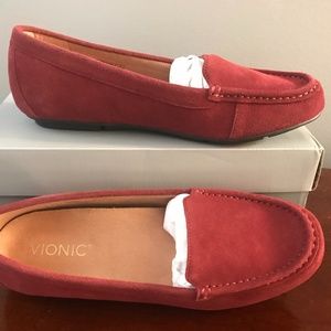 Vionic women’s slip on loafers